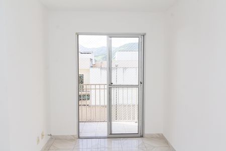 Sala de apartamento para alugar com 2 quartos, 48m² em Campo Grande, Rio de Janeiro