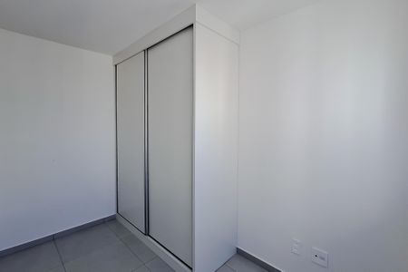 Apartamento à venda com 59m², 3 quartos e 1 vagaQuarto 2