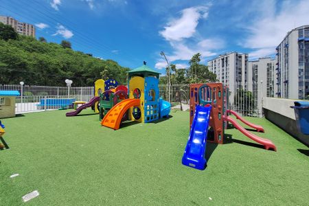 Apartamento à venda com 96m², 2 quartos e 1 vagaÁrea comum