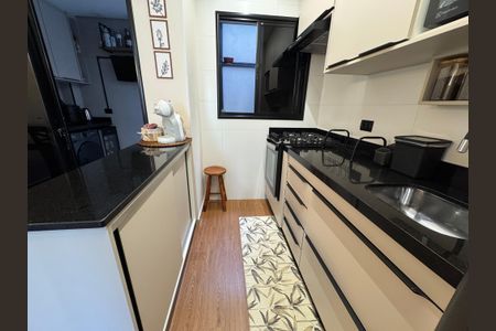 Cozinha de casa à venda com 2 quartos, 69m² em Bela Vista, Osasco
