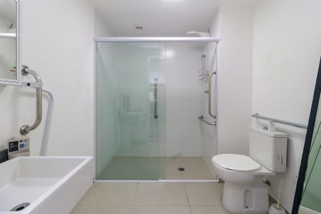 Studio para alugar com 30m², 1 quarto e sem vaga Studio para alugar com 30m², 1 quarto e sem vagaBanheiro