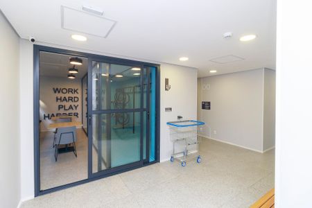 Studio para alugar com 30m², 1 quarto e sem vaga Studio para alugar com 30m², 1 quarto e sem vagaHall Social