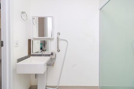Studio para alugar com 30m², 1 quarto e sem vaga Studio para alugar com 30m², 1 quarto e sem vagaBanheiro