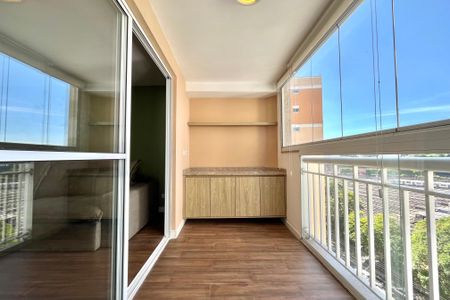 Apartamento para alugar com 90m², 3 quartos e 2 vagasVaranda