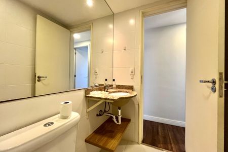 Apartamento para alugar com 90m², 3 quartos e 2 vagasBanheiro Corredor