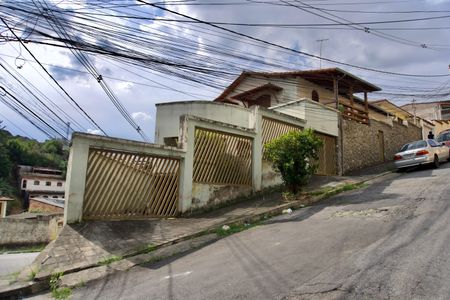 Casa à venda com 444m², 7 quartos e 5 vagasFachada da Casa