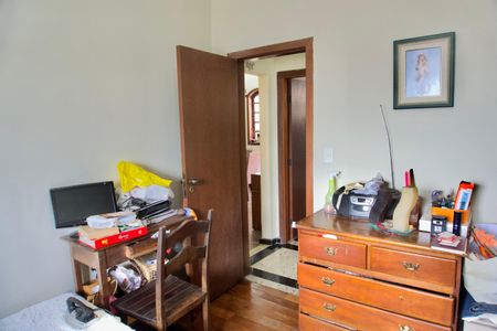 Casa à venda com 444m², 7 quartos e 5 vagasQuarto 2