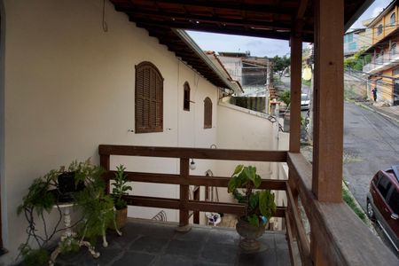 Casa à venda com 444m², 7 quartos e 5 vagasSuíte - Varanda