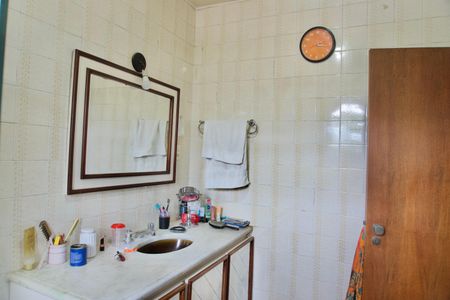 Casa à venda com 444m², 7 quartos e 5 vagasSuíte - Banheiro