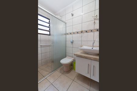 Casa à venda com 165m², 3 quartos e 2 vagas Casa à venda com 165m², 3 quartos e 2 vagasBanheiro 1