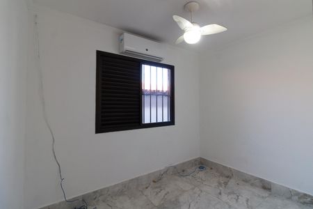 Casa à venda com 165m², 3 quartos e 2 vagas Casa à venda com 165m², 3 quartos e 2 vagasQuarto 2