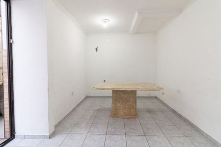 Casa à venda com 165m², 3 quartos e 2 vagas Casa à venda com 165m², 3 quartos e 2 vagasSala 2