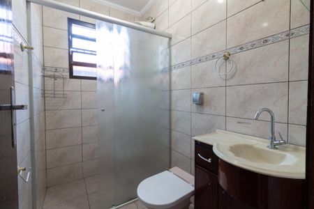 Casa à venda com 165m², 3 quartos e 2 vagas Casa à venda com 165m², 3 quartos e 2 vagasBanheiro 3