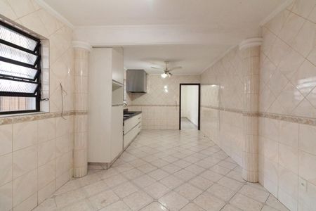 Casa à venda com 165m², 3 quartos e 2 vagas Casa à venda com 165m², 3 quartos e 2 vagasCozinha
