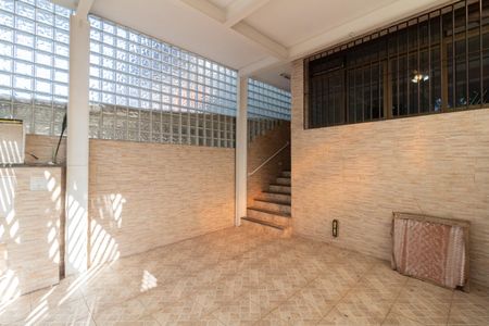 Casa à venda com 165m², 3 quartos e 2 vagas Casa à venda com 165m², 3 quartos e 2 vagasGaragem