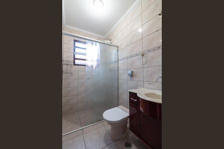Casa à venda com 165m², 3 quartos e 2 vagas Casa à venda com 165m², 3 quartos e 2 vagasBanheiro 3