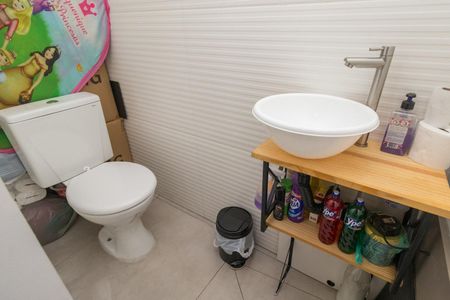 Casa à venda com 98m², 2 quartos e 3 vagasLavabo