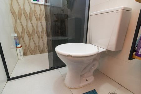 Casa à venda com 98m², 2 quartos e 3 vagasBanheiro da Suíte 1