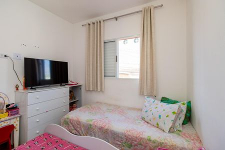 Casa à venda com 98m², 2 quartos e 3 vagasSuíte 2