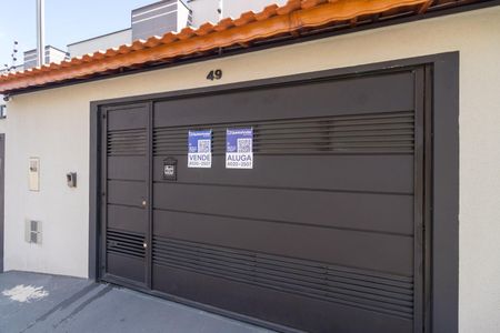 Casa à venda com 98m², 2 quartos e 3 vagasPlaca instalada
