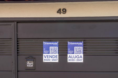 Casa à venda com 98m², 2 quartos e 3 vagasPlaca instalada