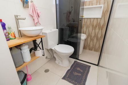 Casa à venda com 98m², 2 quartos e 3 vagasBanheiro da Suíte 2