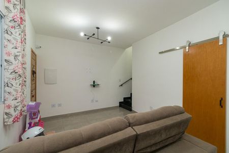 Casa à venda com 98m², 2 quartos e 3 vagasSala