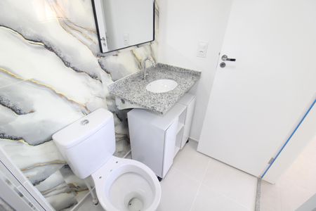 Apartamento para alugar com 38m², 2 quartos e sem vagaBanheiro