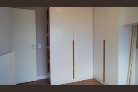 Apartamento à venda com 76m², 3 quartos e 2 vagasQuarto 2