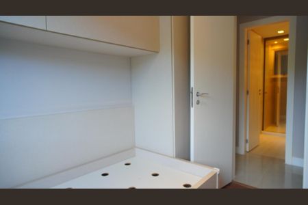 Apartamento à venda com 76m², 3 quartos e 2 vagasQuarto 3