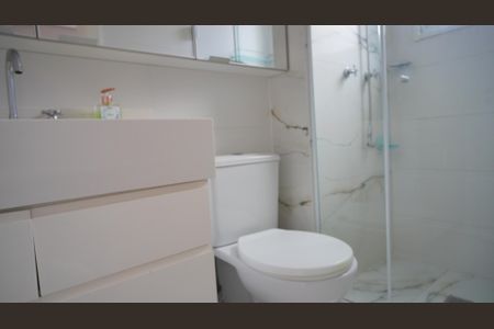 Apartamento à venda com 76m², 3 quartos e 2 vagasBanheiro suite 1