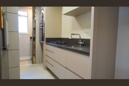 Apartamento à venda com 76m², 3 quartos e 2 vagasCozinha e Área de Serviço