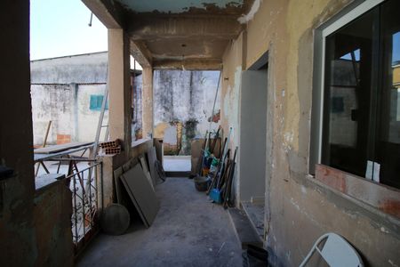 Casa à venda com 191m², 2 quartos e 1 vagaVaranda Fundos