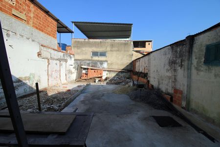 Casa à venda com 191m², 2 quartos e 1 vagaQuintal Fundos