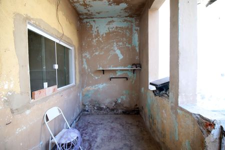 Casa à venda com 191m², 2 quartos e 1 vagaVaranda Fundos