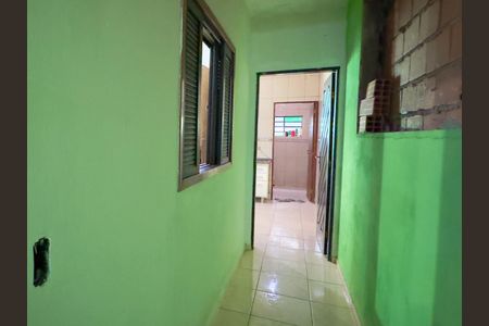 Casa para alugar com 300m², 4 quartos e 1 vaga Casa para alugar com 300m², 4 quartos e 1 vagaCorredor