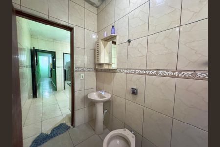 Casa para alugar com 300m², 4 quartos e 1 vaga Casa para alugar com 300m², 4 quartos e 1 vagaBanheiro 1