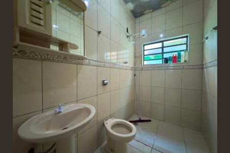 Casa para alugar com 300m², 4 quartos e 1 vaga Casa para alugar com 300m², 4 quartos e 1 vagaBanheiro 1