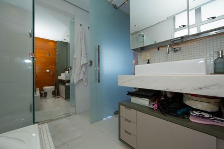 Apartamento à venda com 80m², 1 quarto e 1 vagaBANHEIRO