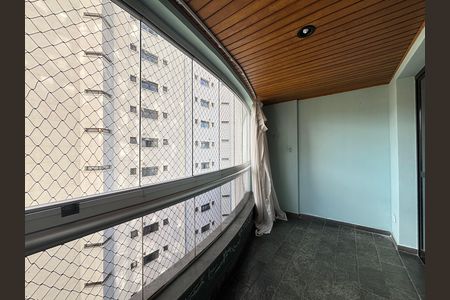 Varanda de apartamento para alugar com 2 quartos, 94m² em Moema, São Paulo