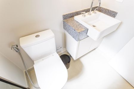 Apartamento para alugar com 35m², 1 quarto e sem vaga Apartamento para alugar com 35m², 1 quarto e sem vagaBanheiro da Suíte