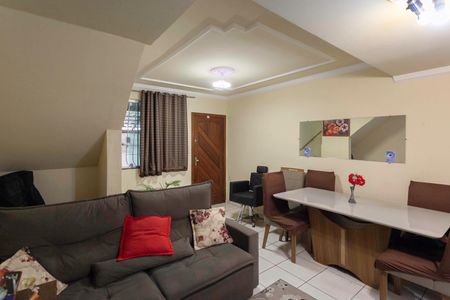 Sala de casa à venda com 2 quartos, 92m² em Parque Xangri-lá, Contagem