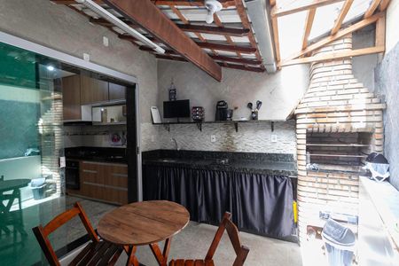 Casa à venda com 92m², 2 quartos e 1 vagaÁrea gourmet