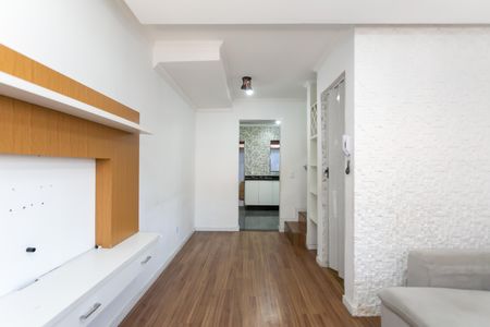 Casa de condomínio à venda com 75m², 2 quartos e 2 vagas Casa de condomínio à venda com 75m², 2 quartos e 2 vagasSala