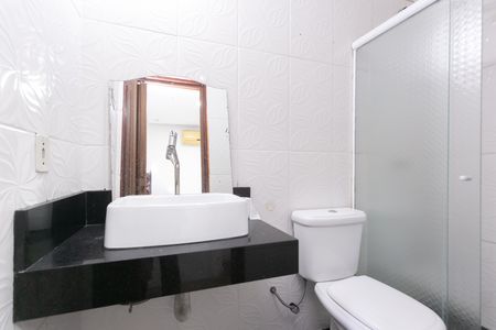 Banheiro  de casa de condomínio à venda com 2 quartos, 75m² em Jardim Helena, São Paulo