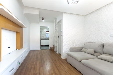 Casa de condomínio à venda com 75m², 2 quartos e 2 vagas Casa de condomínio à venda com 75m², 2 quartos e 2 vagasSala