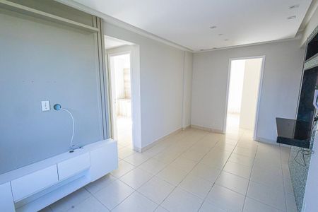 sala de apartamento para alugar com 3 quartos, 65m² em Venda Nova, Belo Horizonte