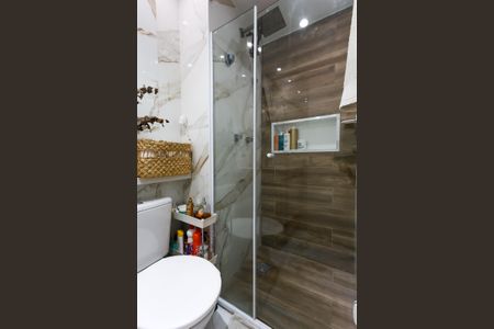 Apartamento à venda com 50m², 2 quartos e 1 vaga Apartamento à venda com 50m², 2 quartos e 1 vagaBanheiro
