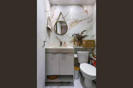 Apartamento à venda com 50m², 2 quartos e 1 vaga Apartamento à venda com 50m², 2 quartos e 1 vagaBanheiro