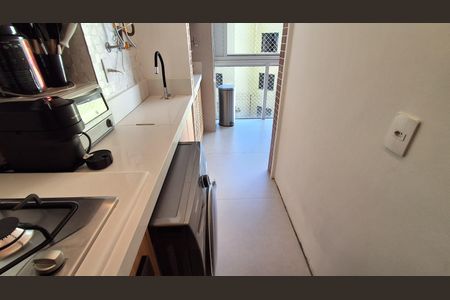 Apartamento à venda com 71m², 2 quartos e 2 vagasÁrea de Serviço 
